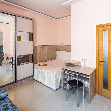 Vip On Prospekt Svobody Apartment Лвив Екстериор снимка